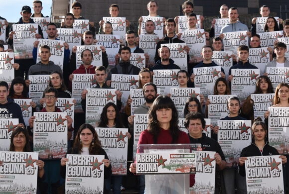 Apirilaren 20eko Aberri Egunera dei egiteko prentsaurrekoa burutu du Jardun Koordinadorak